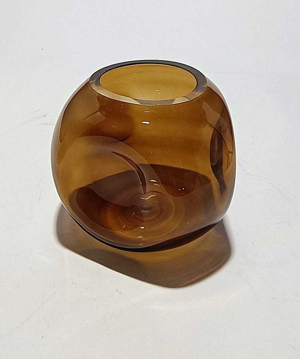 Vaso em Vidro Soprado Manual Design Orgânico | Três Cores Disponíveis