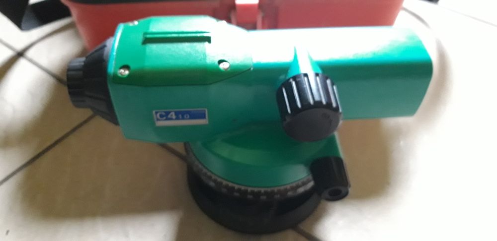 Niwelator japońskiej marki SOKKIA C410 samopoziomujący,, automatyczny