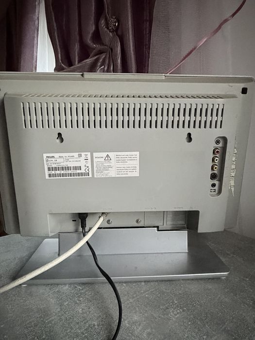 Philips FlatTV 15” LCD з пультом, Для кухні, дачі, відеоспостереження, ретро-техніки
