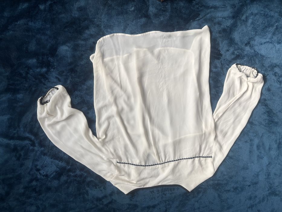 Bardzo elegancka bluzeczka damska