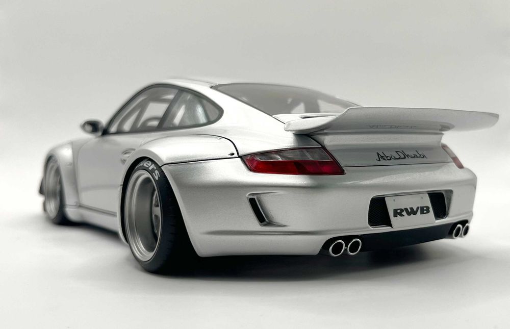 1:18 Porsche RWB 997 Abu Dhabi - Ignition Model IG3246