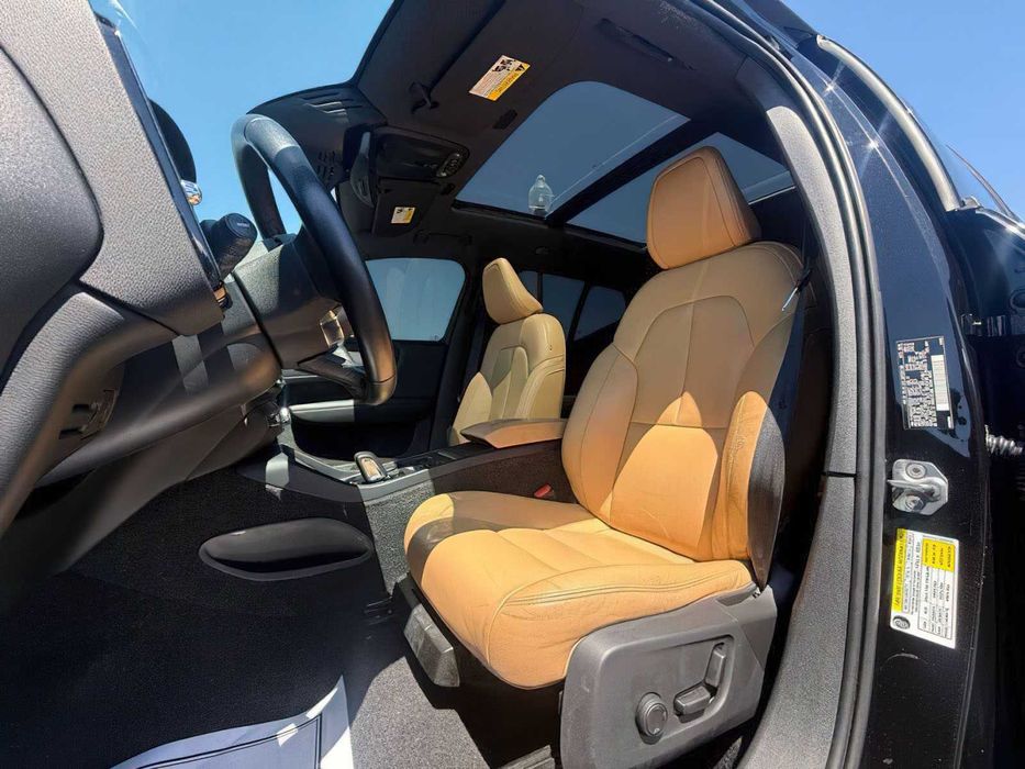 Volvo XC40 T5 Momentum      2019