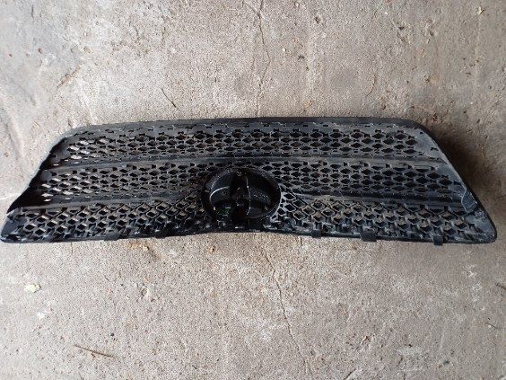 Corolla e12 grill 80zl