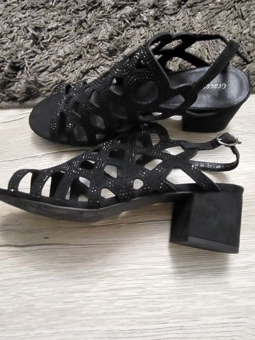 Sandaly damskie na obcasie roz 39