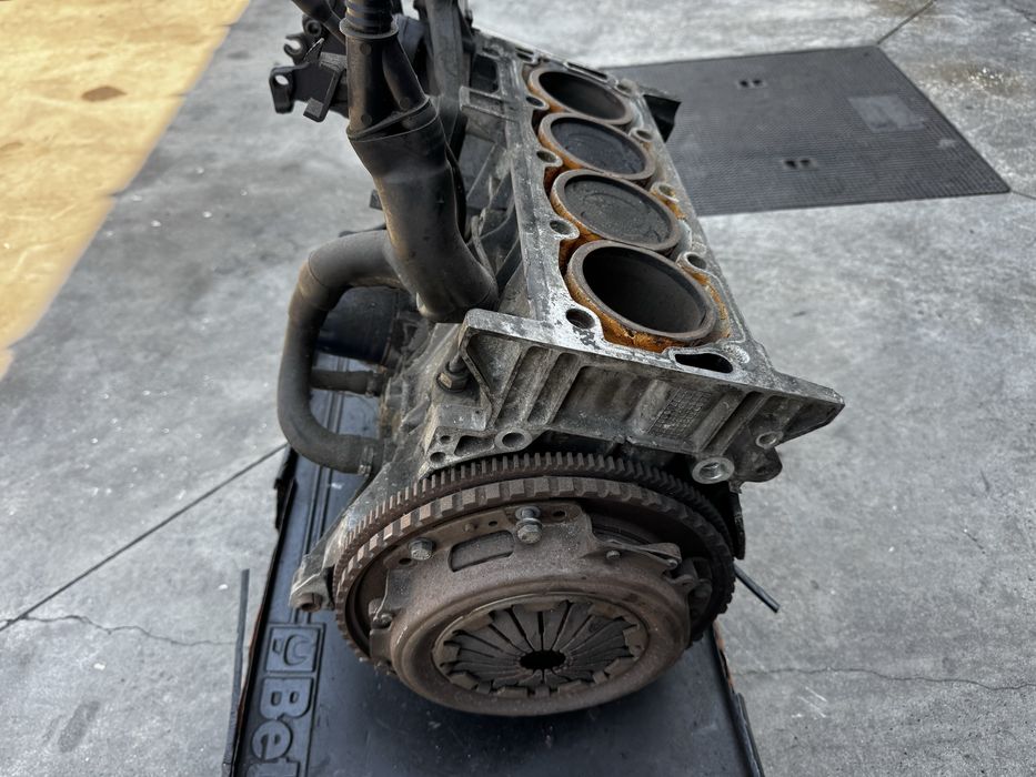 Bloco motor Peugeot 1.8 16v