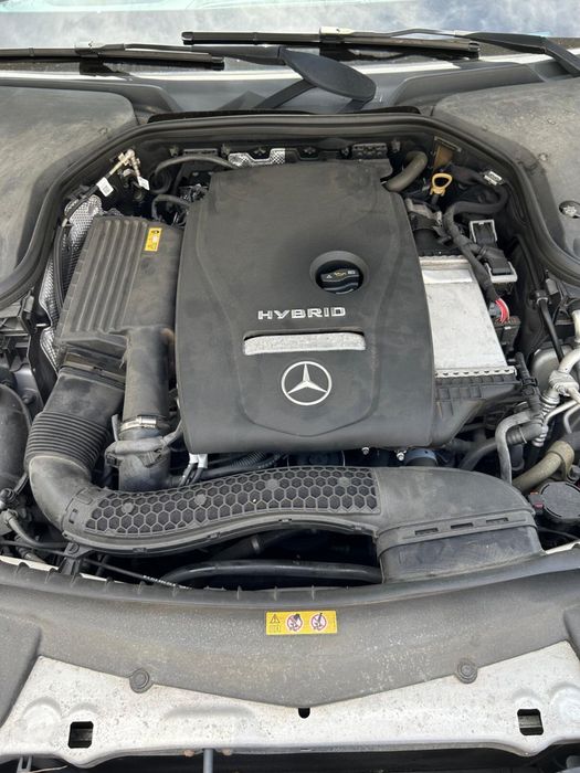 Mercedes-Benz E 350 — fotografia 9