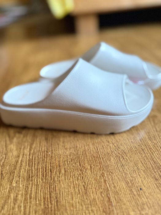 Нові шлепки Victoria’s Secret (Pink)