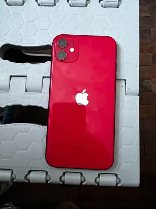 iPhone 11 64гб R-sim