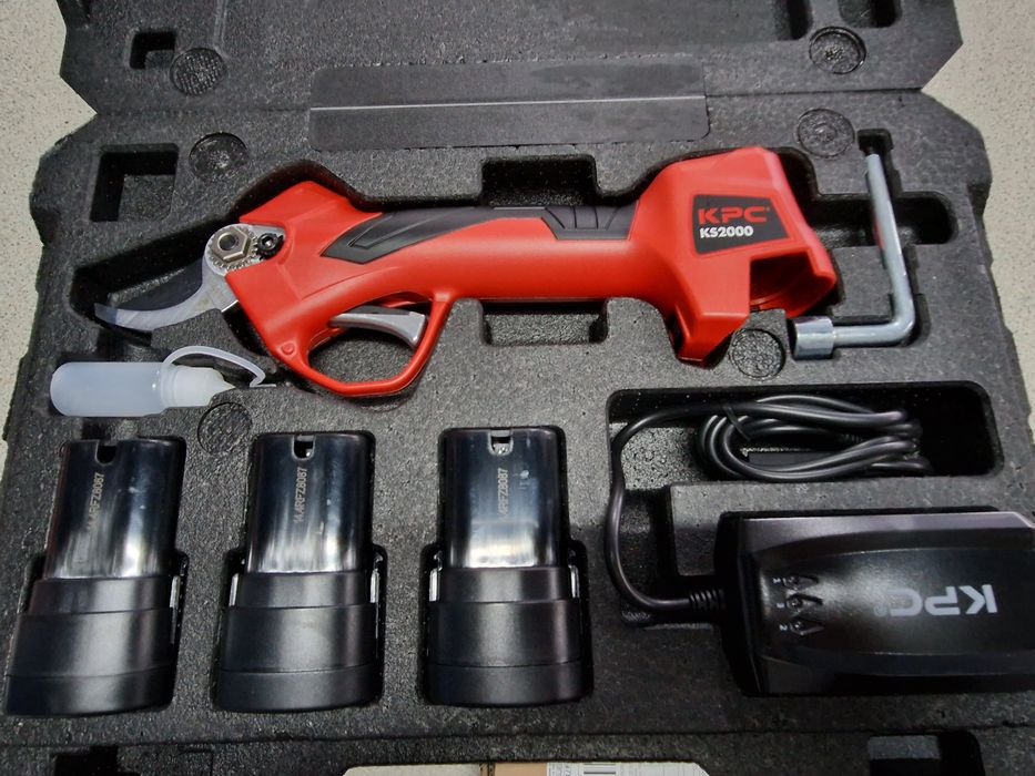 Tesoura Bateria KPC KS2500 C/3 Baterias