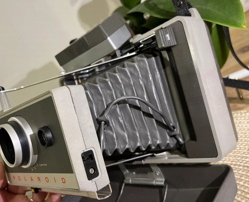 Máquina fotográfica antiga Polaroid 340