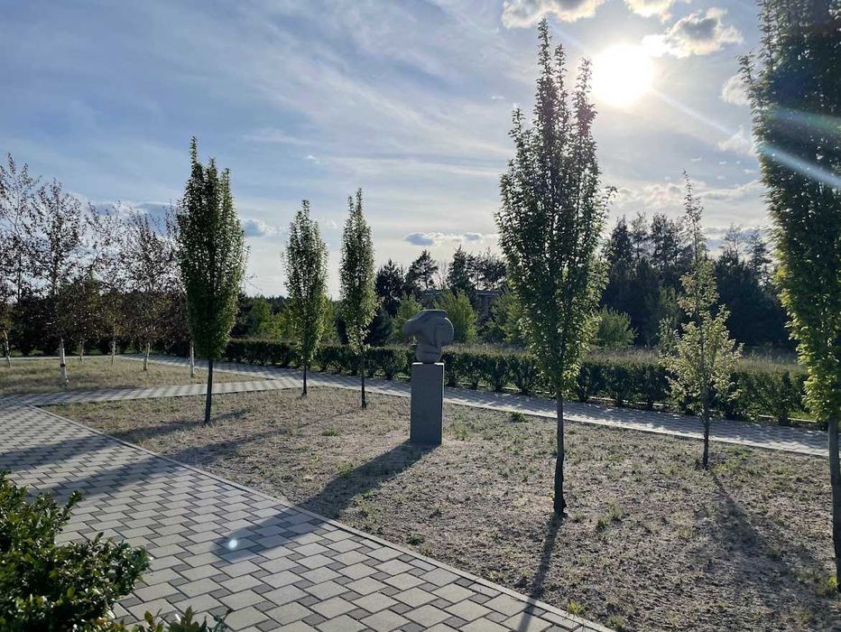 Продаж ділянки у с. Бобриця, вул.Лугова—біля скверу "Бобрицький заєць