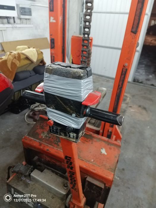 Wózek podnośnikowy