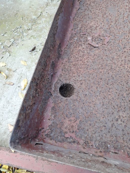 Продам поддон  метал.