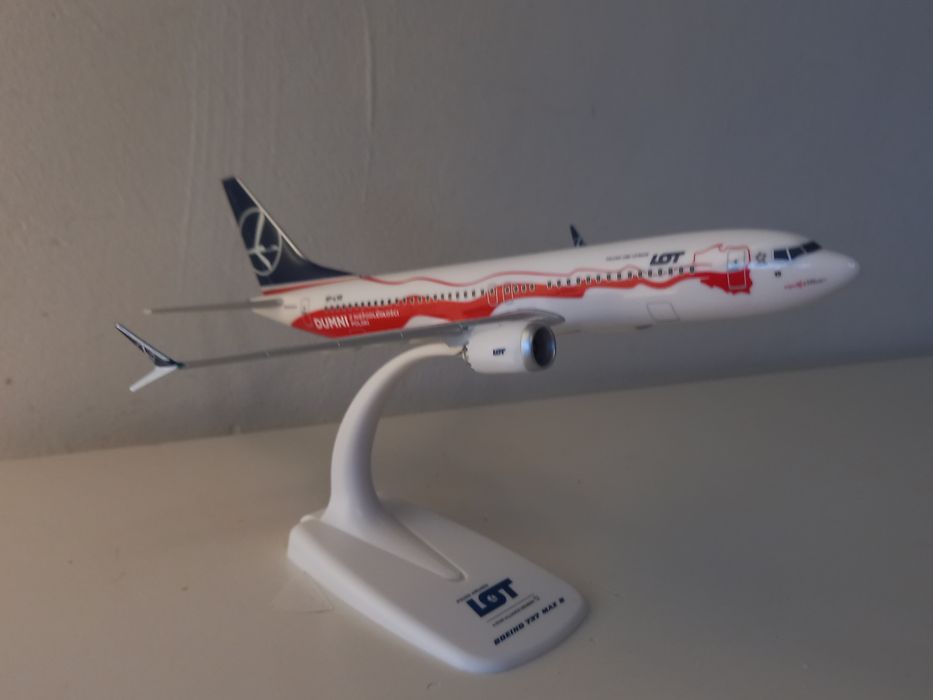Boeing 737-8 MAX PLL LOT Herpa 1:200