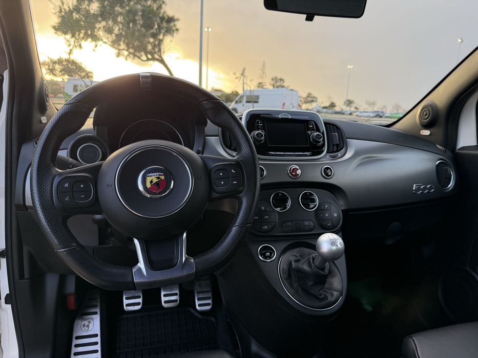 Abarth 595 turismo 165cv ano 2017  49,000km aceito retoma trato finaci