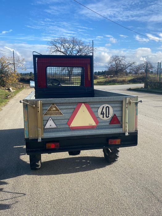 Tratorcarro 4x4 motor 2 cilindros