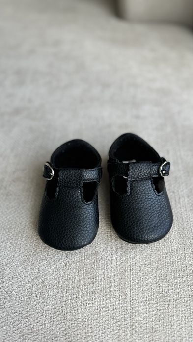 Туфельки на дівчинку