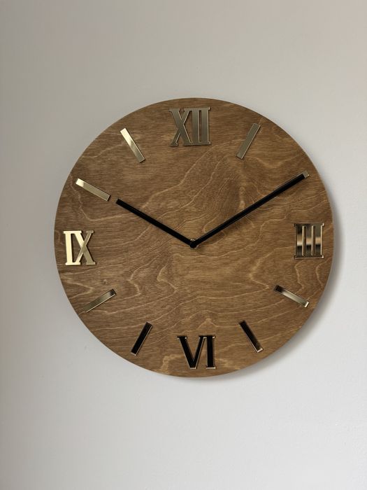 Drewniany zegar ścienny styl loft
