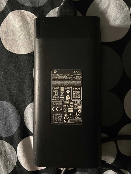 Portátil Gaming HP Victus 16 – Ryzen 7 / RTX 3060 + Base Gamer