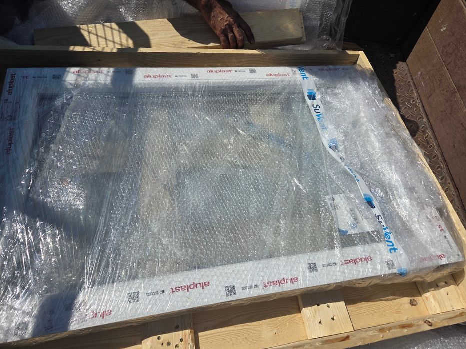 Janela PVC 66 x 100 Fixa Vidro Duplo