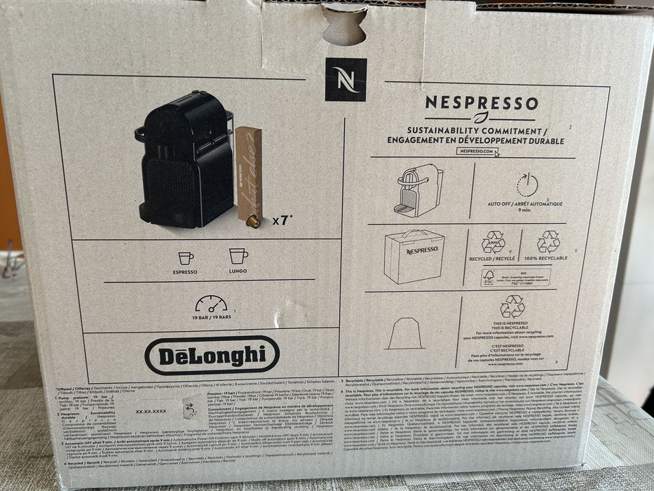 Maquina Nespresso Inissia nova
