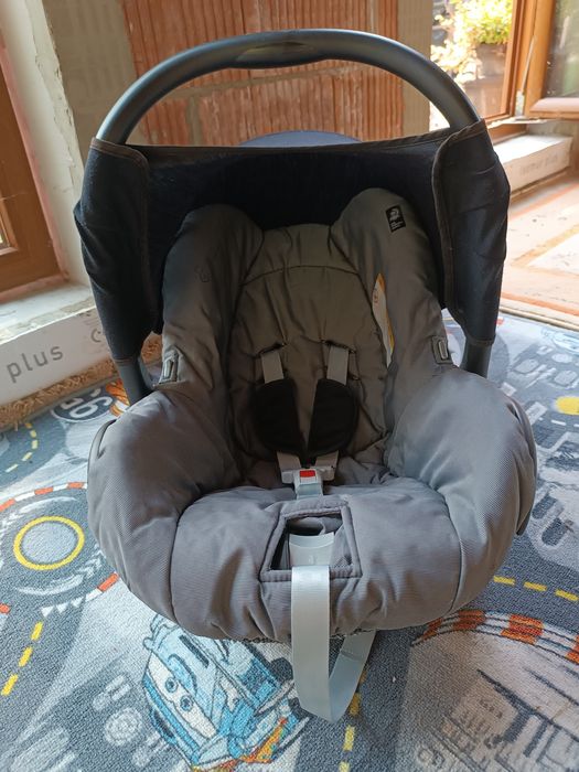 Fotelik samochodowy nosidełko Maxi Cosi plus adaptery do wózka