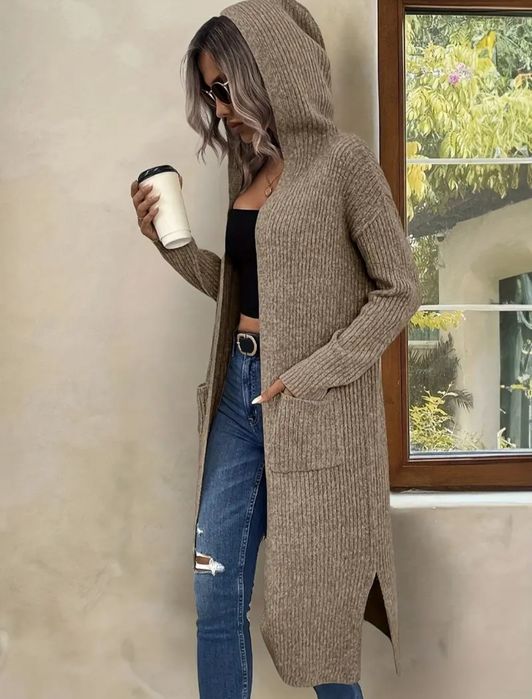 Długi kardagin z kapturem