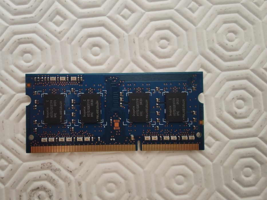 Módulo RAM 1GB para portátil PC3 1060064551140630018121
