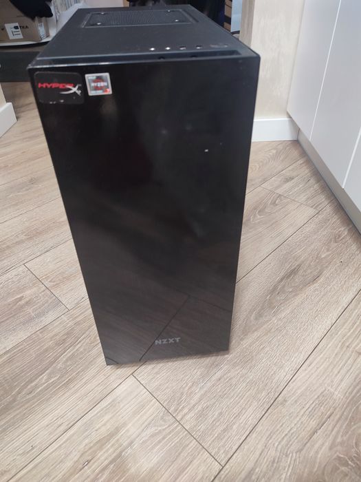 Корпус системного блоку NZXT