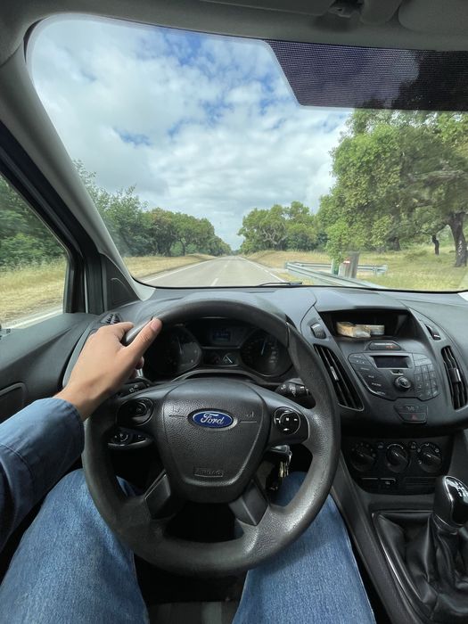 Ford Transit Conect 2015