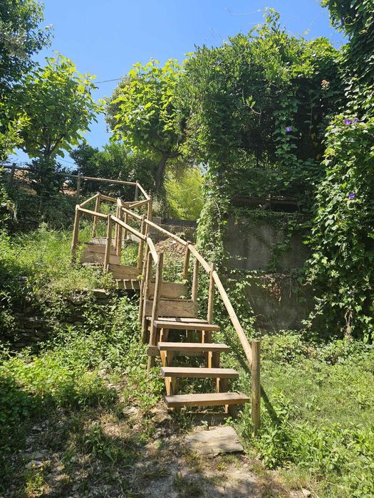 BOTANICA FARM Vila Cova de Alva — ~3 ha, multi-casa — €790.000 — SEM AGÊNCIAS (já Remax) — opção de desenvolver
