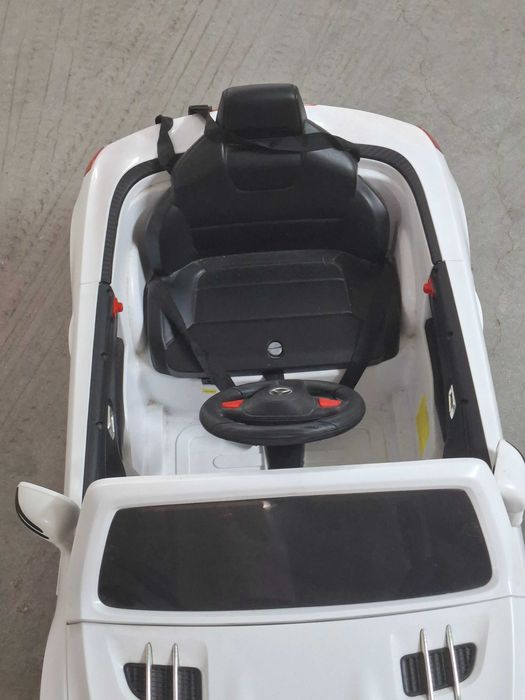 Carro eletrico de criança