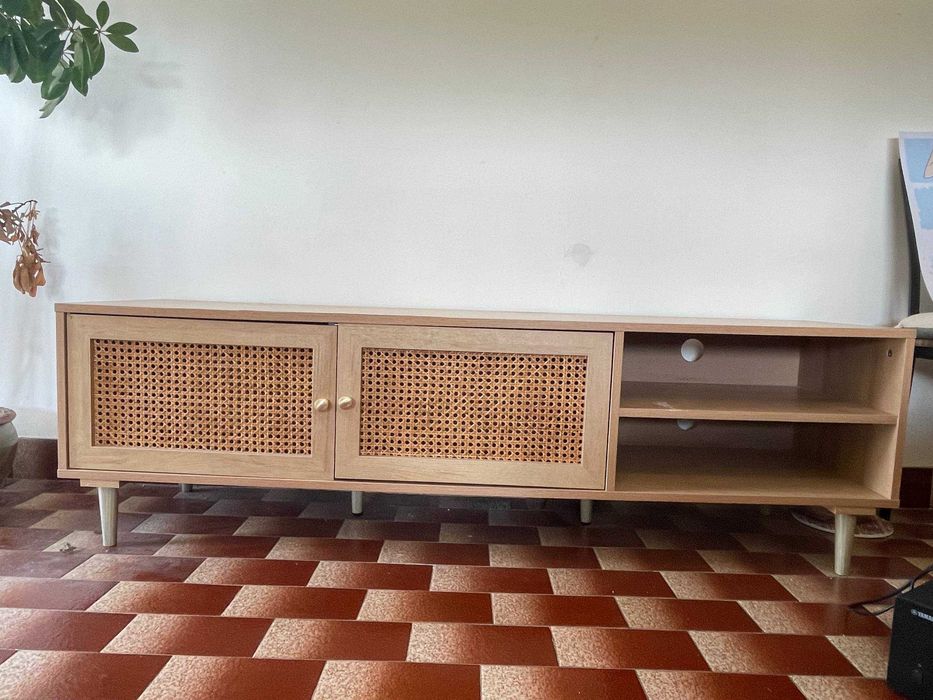 Móvel de TV / Aparador com Portas em Palhinha (Estilo Nórdico)