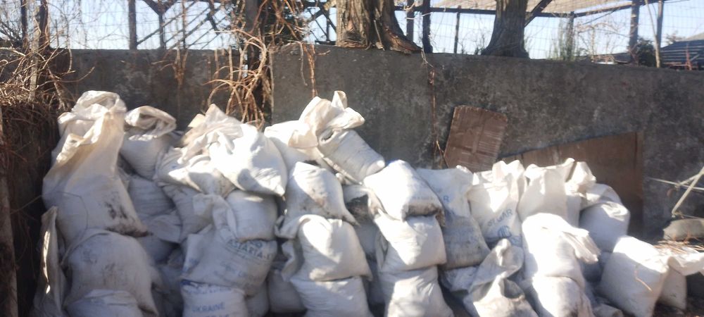 Продам с доставкой в мешках чернозем выстоянный,удобрений,выгрузка