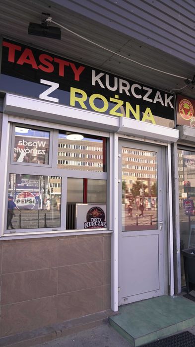 Gotowy biznes do przejęcia w centrum Warszawy — Plac Zawiszy!
