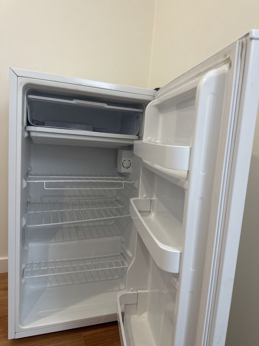 Frigobar pequeno perfeito para guartos