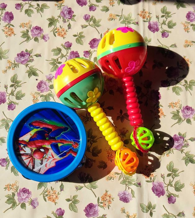 Набір брязкальця, погремушек отдам