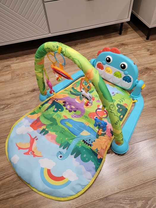 Mata edukacyjna z pianinkiem