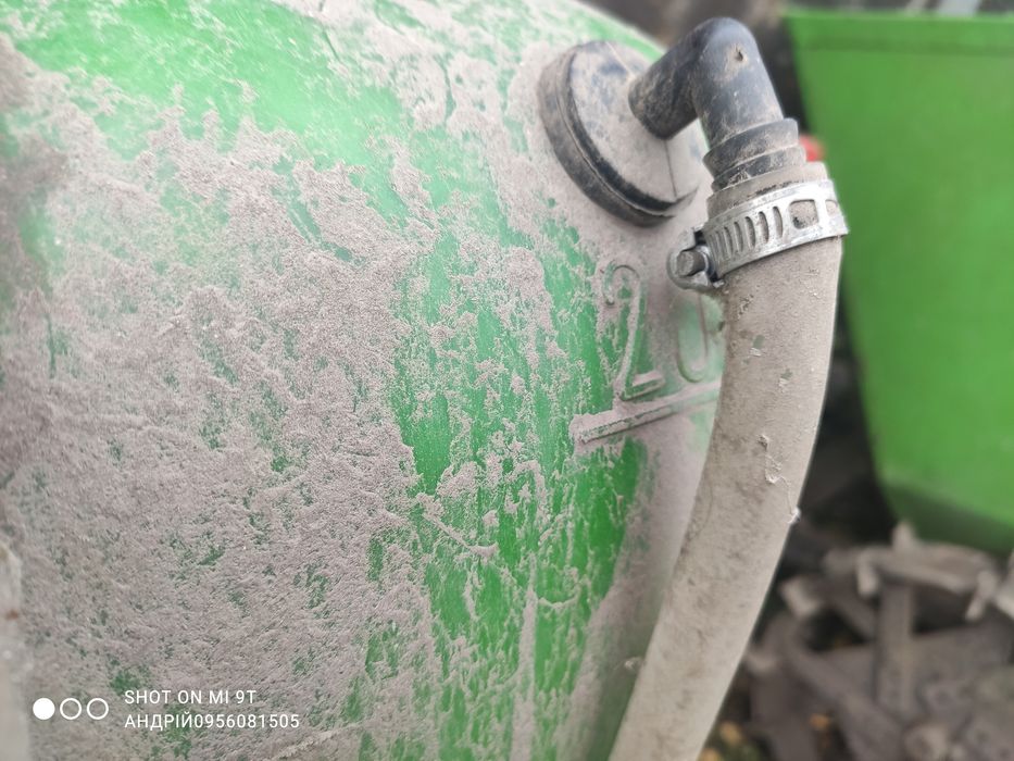 Оприскувач 200л. 8м захват