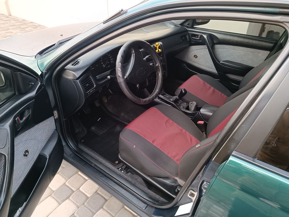 Продам Toyota carina e  1.6