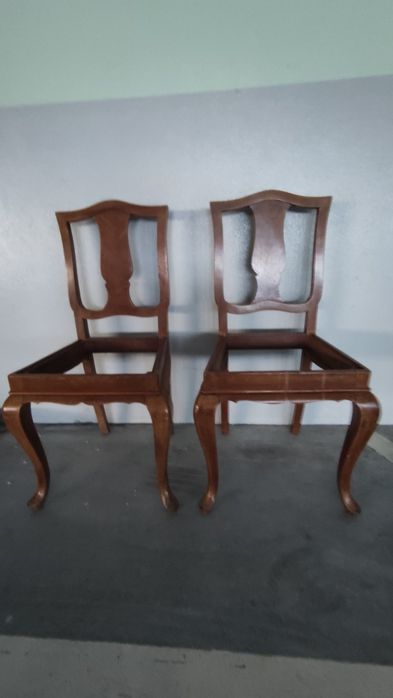 Cadeiras estilo Queen Anne