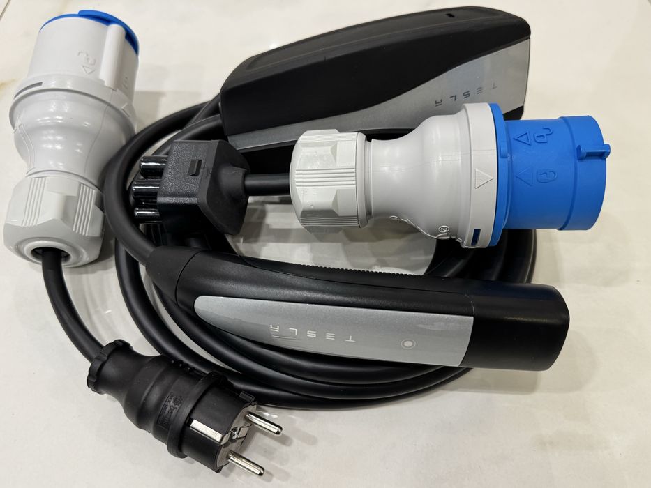 tesla mobile connector - купити пускові та зарядні пристрої для