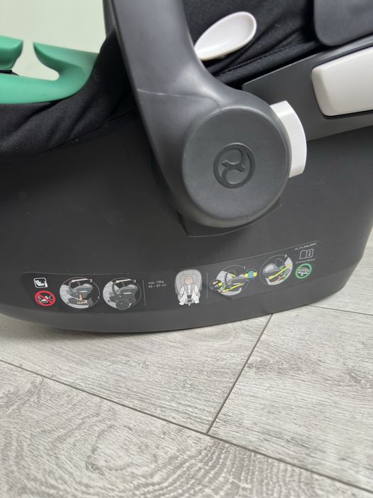 Cybex Aton B2 i-Size