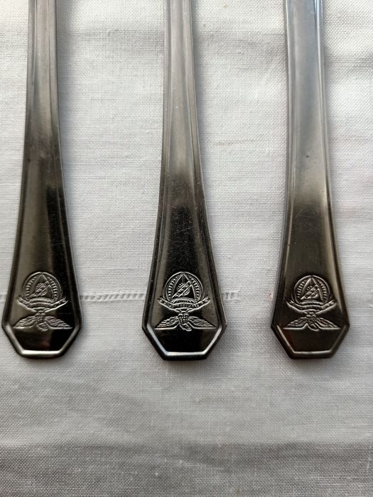Talher em Inox - Benfica 

4 peças: 
colher sopa;
colhe