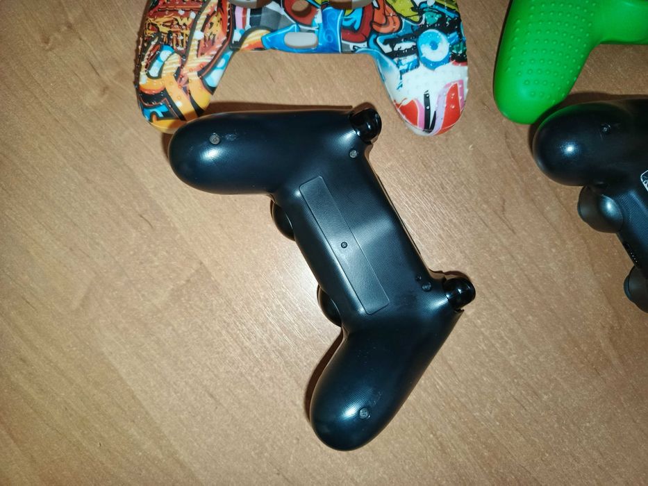 Opигинaльный геймпад/джойстик Sony DualShock 4 V1 и V2 для PS4 и PC
