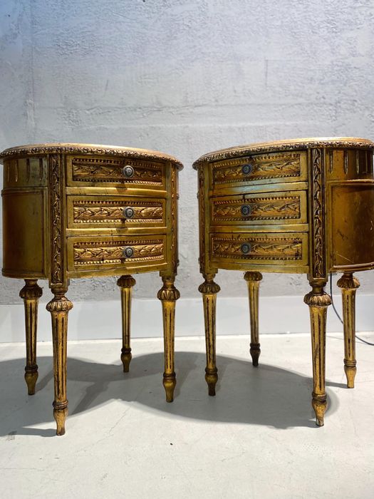 Komody , stoliki nocne , komodki , antyki , szafki nocne