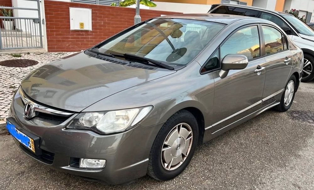 Honda civic 4dr hybrido