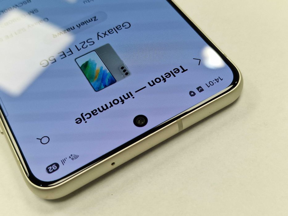 Samsung Galaxy S21 FE 5G/ 6GB/ 128GB/ Olive/ Grade A-/ + ładowarka