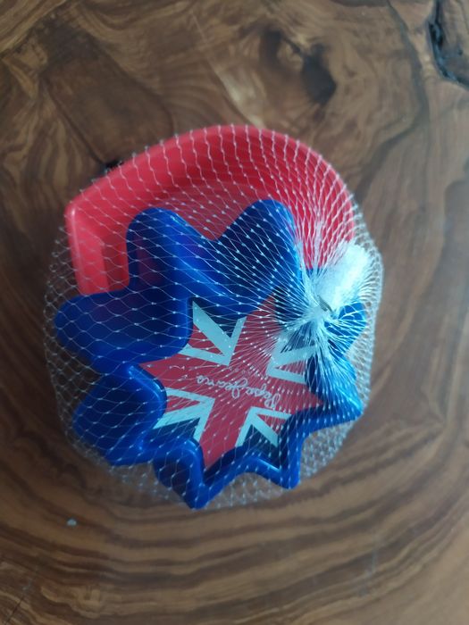 Nowe trzy foremki do piasku Pepe Jeans London