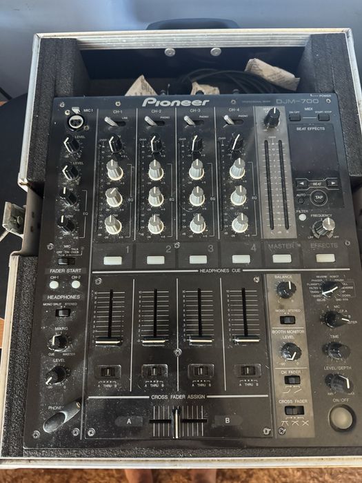 Pioneer DMJ700.